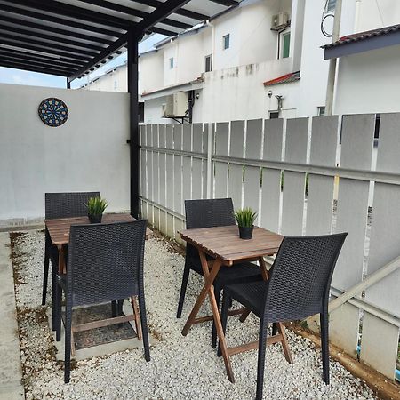 Prima Guest House - Puncak Alam Homestay Mus-Lim Friendly Bandar Puncak Alam Zewnętrze zdjęcie