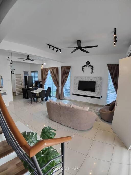 Prima Guest House - Puncak Alam Homestay Mus-Lim Friendly Bandar Puncak Alam Zewnętrze zdjęcie